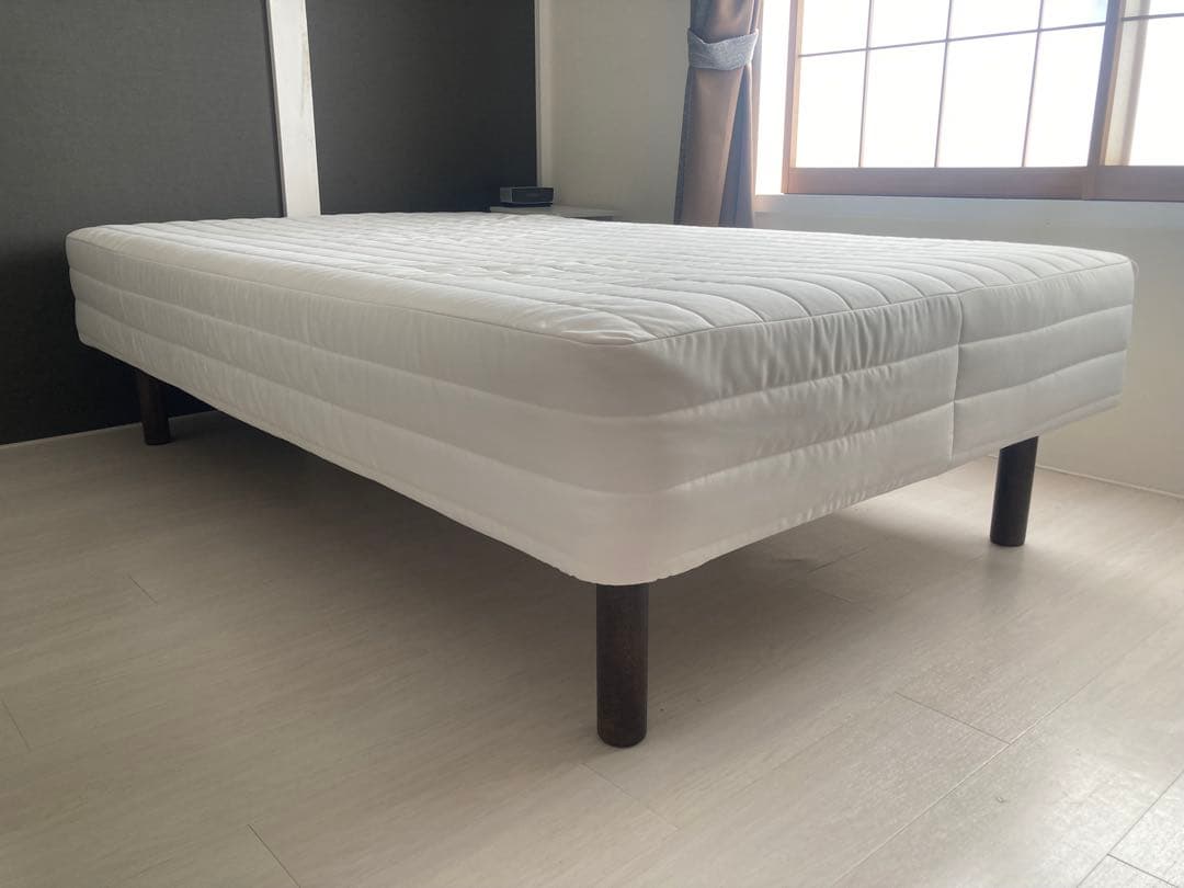 脚付きセミダブルマットレス ホワイト