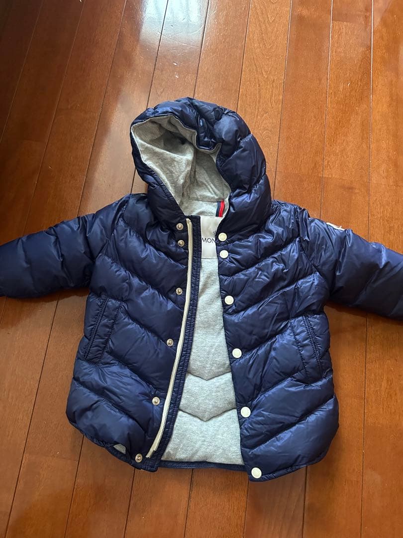 MONCLER ネイビー ダウンジャケット フード付き
