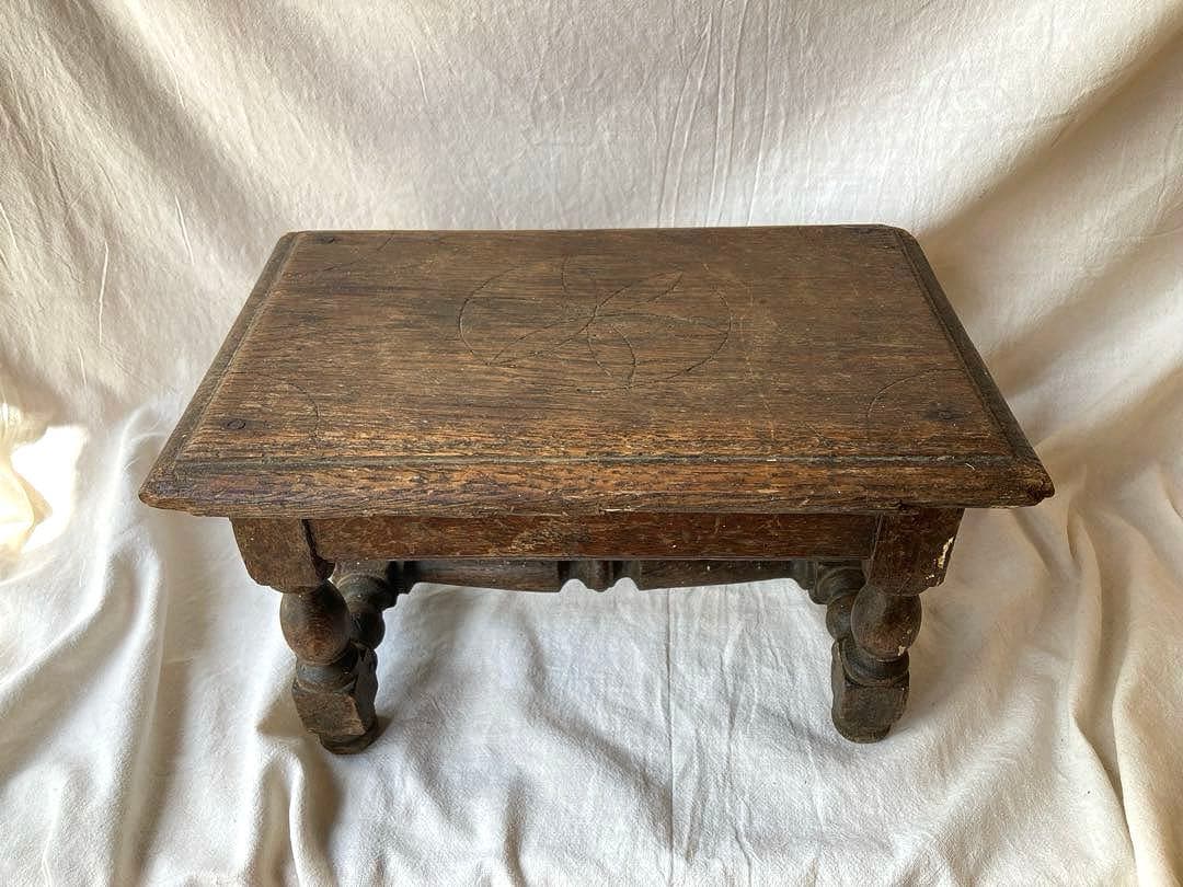 フランスアンティーク　ロレーヌチェア　フラワースタンド　スツール