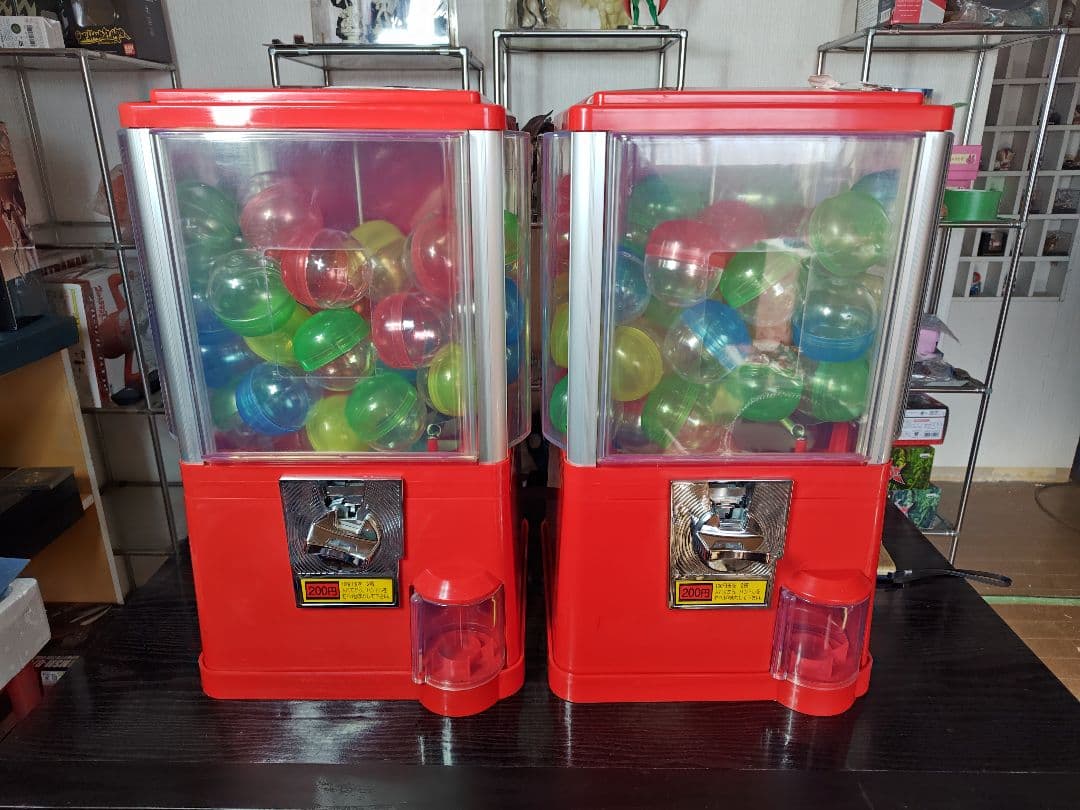 赤い ガチャガチャ本体 2台セット 他でも販売中