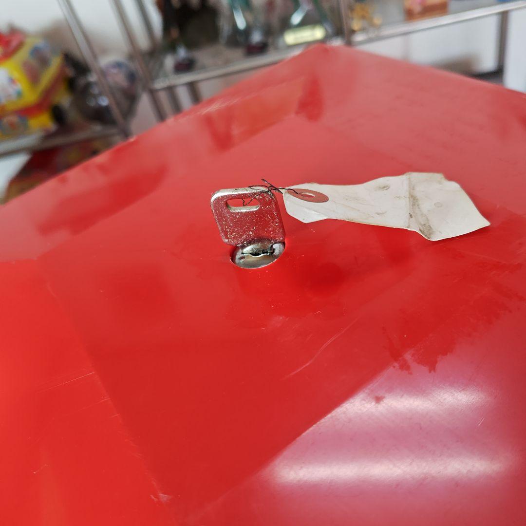 赤い ガチャガチャ本体 2台セット 他でも販売中