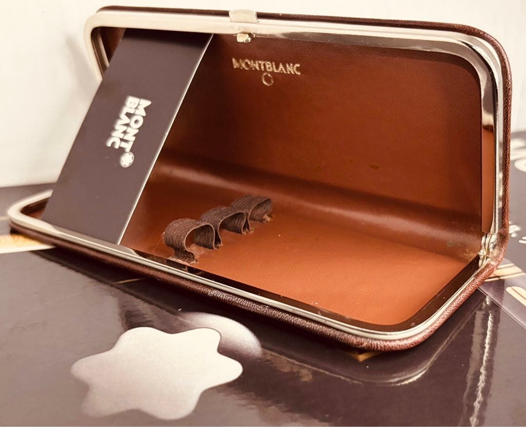 ⭐️レアで貴重❗️かなり稀少なヴィンテージCLASSICペンポーチ3本差⭐️モンブラン