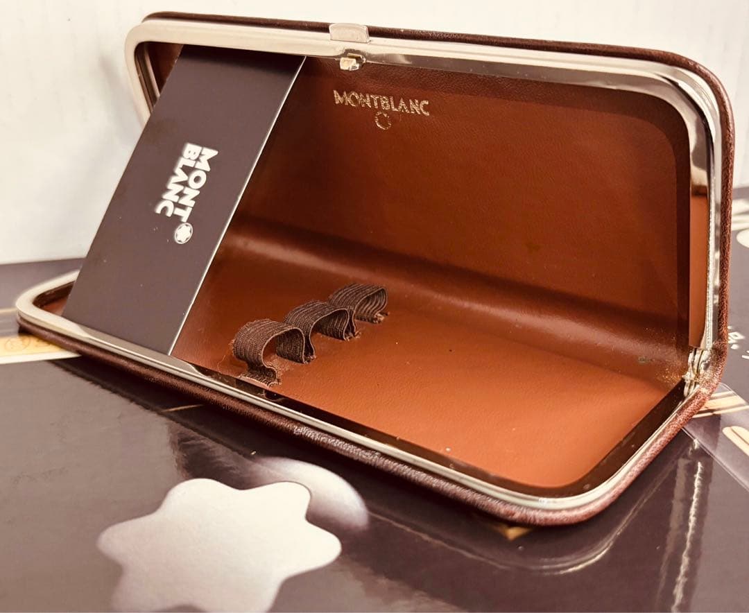 ⭐️レアで貴重❗️かなり稀少なヴィンテージCLASSICペンポーチ3本差⭐️モンブラン