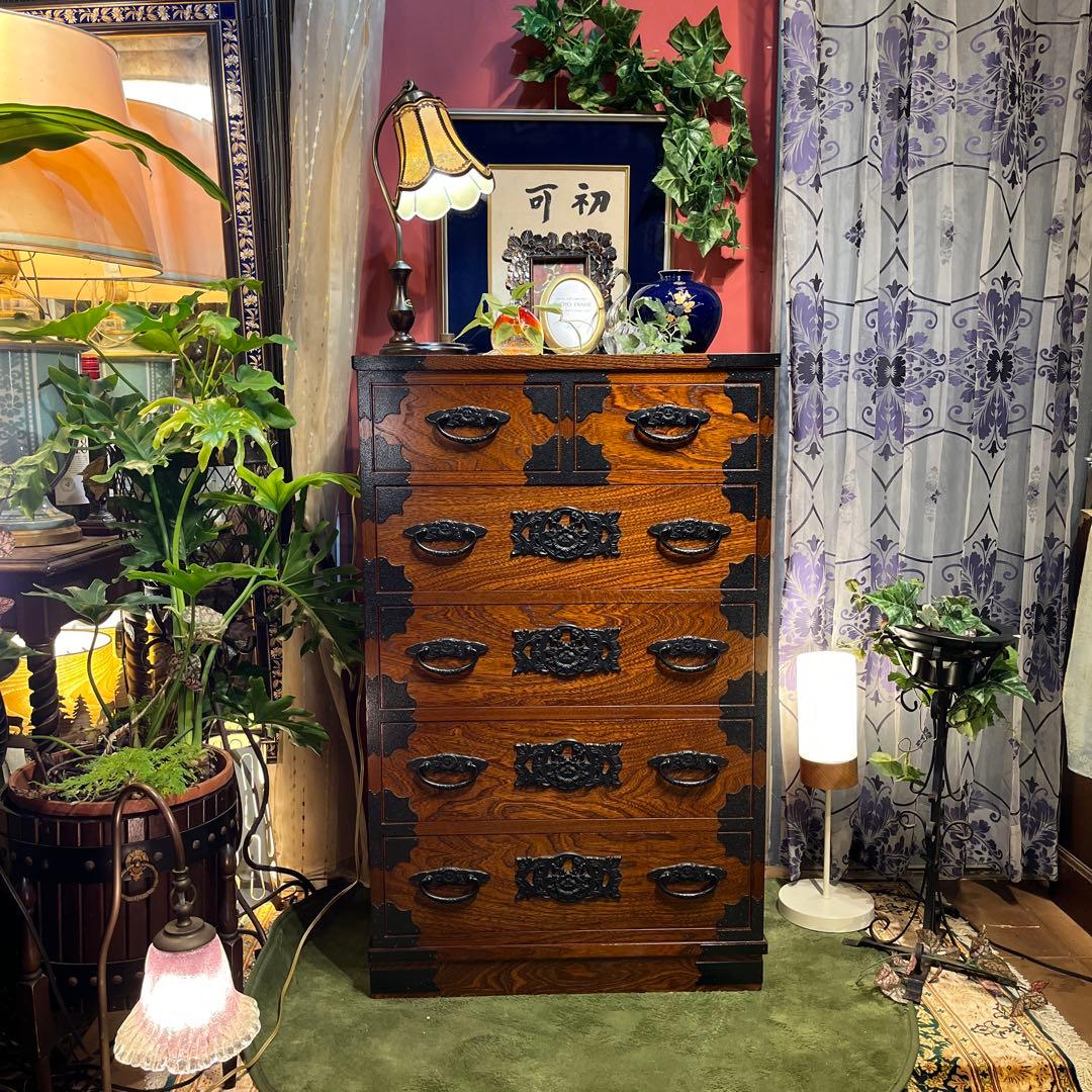 Sale 和製アンティーク　重厚感ある鉄器　　チェストキャビネット　民芸タンス