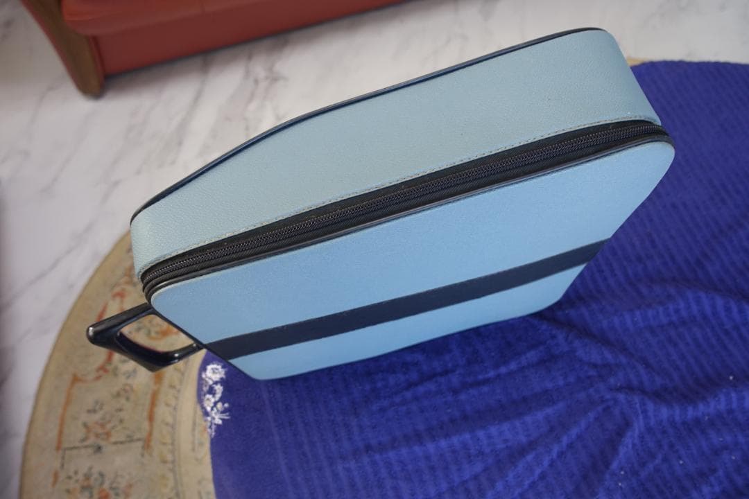 Olivetti Lettera 32 タイプライター グリーン