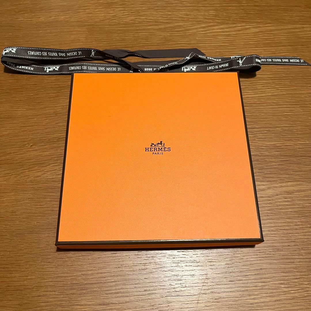 HERMES ピンク Hロゴ タオルハンカチ