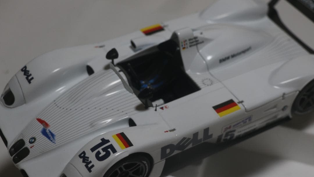 貴重 京商製BMW　Ｖ１２ＬＭＲ　1／１８　１９９９ル・マン２４Ｈ優勝車　中古品