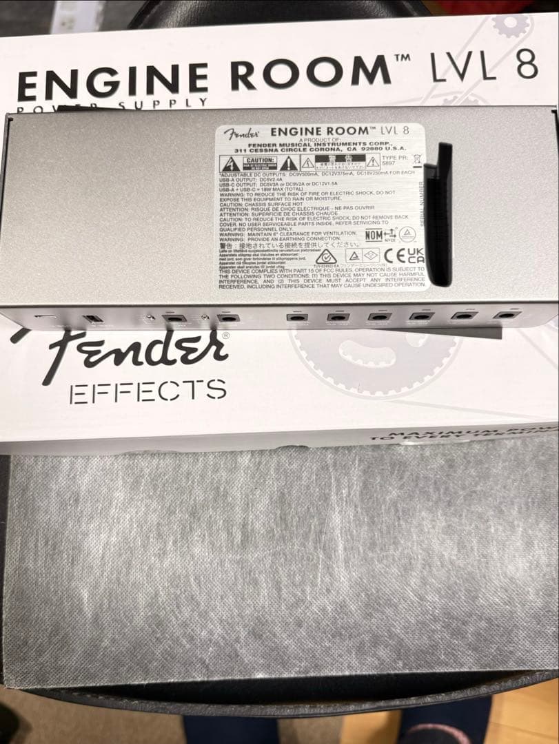 Fender ENGINE ROOM LVL8 パワーサプライ