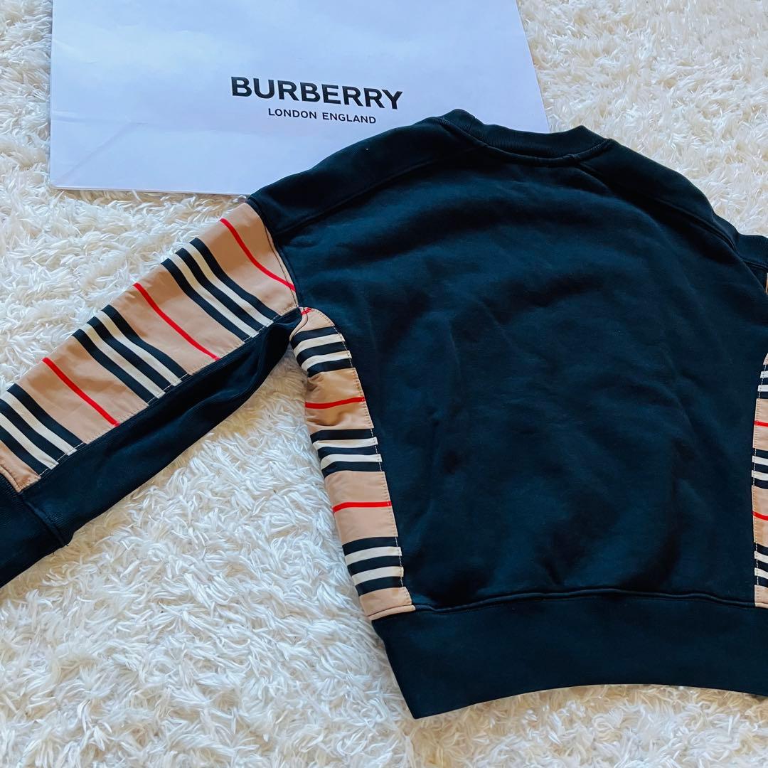 現行　バーバリー　トレーナー　スウェット　6Y 116cm ノバチェック