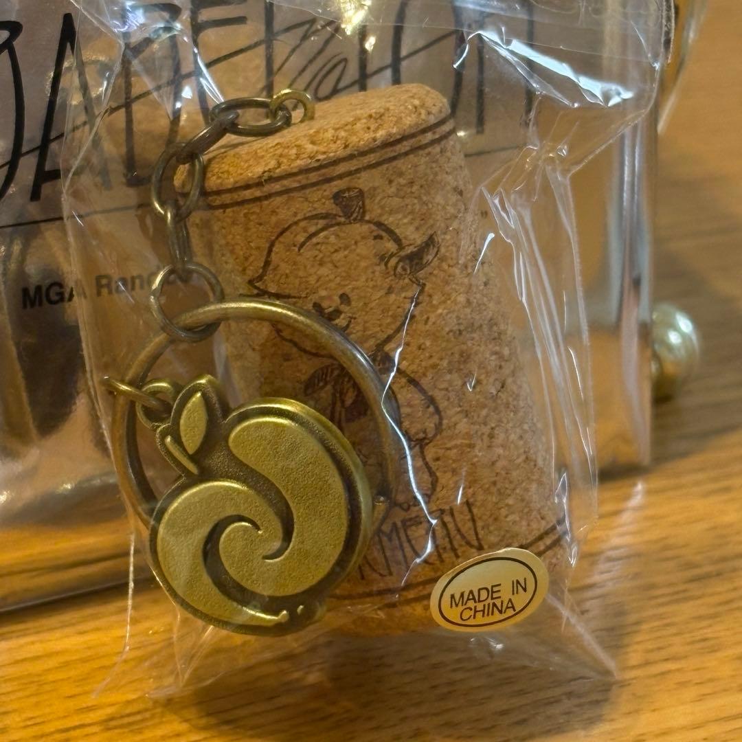 メメルコルク筒型キーホルダーリンゴチャーム