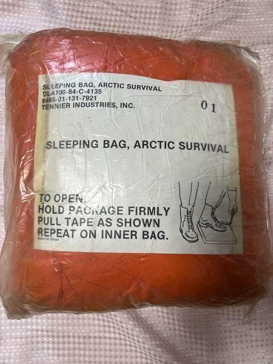 米軍 実物 サバイバルキット 寝袋　バッグ付き