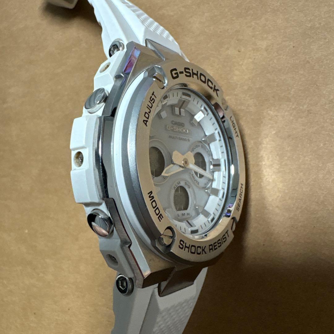 カシオ　Gショック　GST-W310