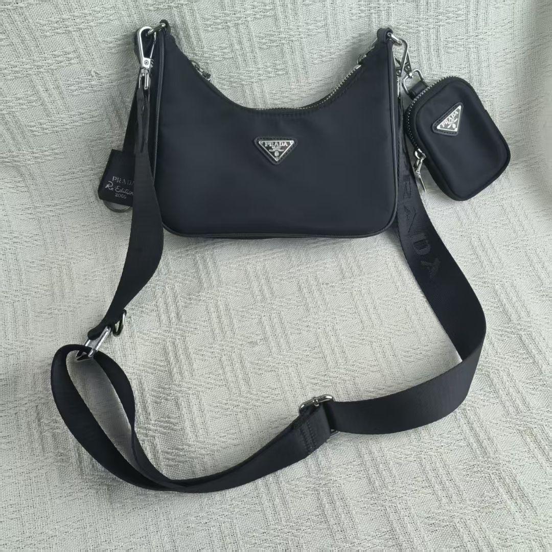 非売品 ノベルティポーチ付き ショルダーバッグ Y1