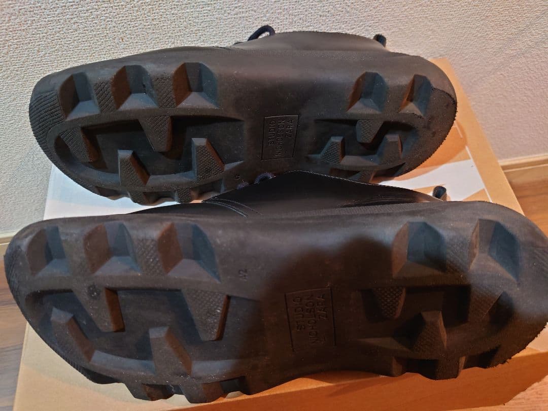 ZARA 　ニコルソン　レザーシューズ