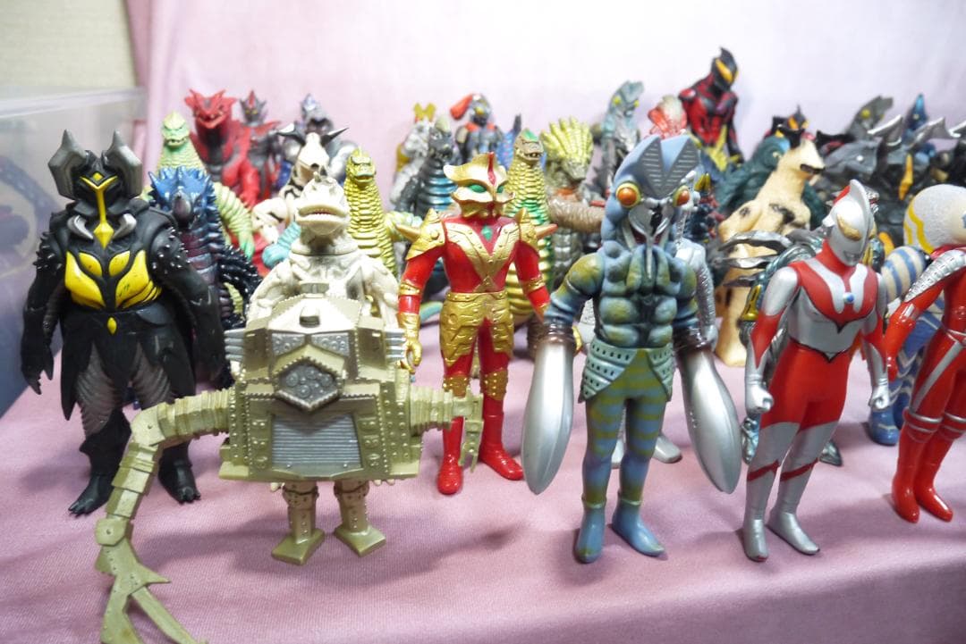 ウルトラ怪獣シリーズ　怪獣ソフビ　68体セット