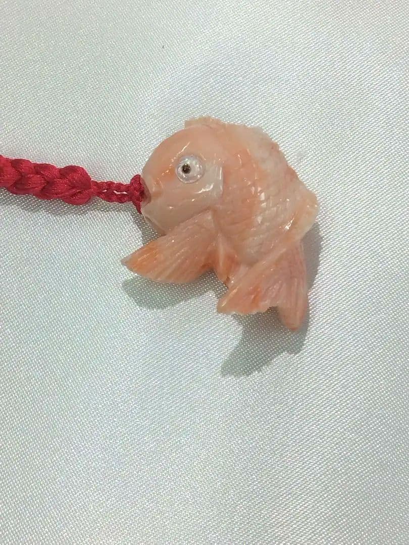 珊瑚根付け☆鯛☆ストラップ☆絹糸根付け紐