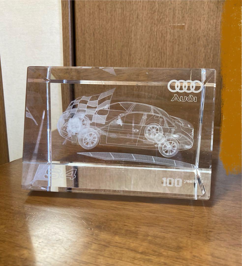 Audi S4 ガラスのオブジェ 置物 非売品