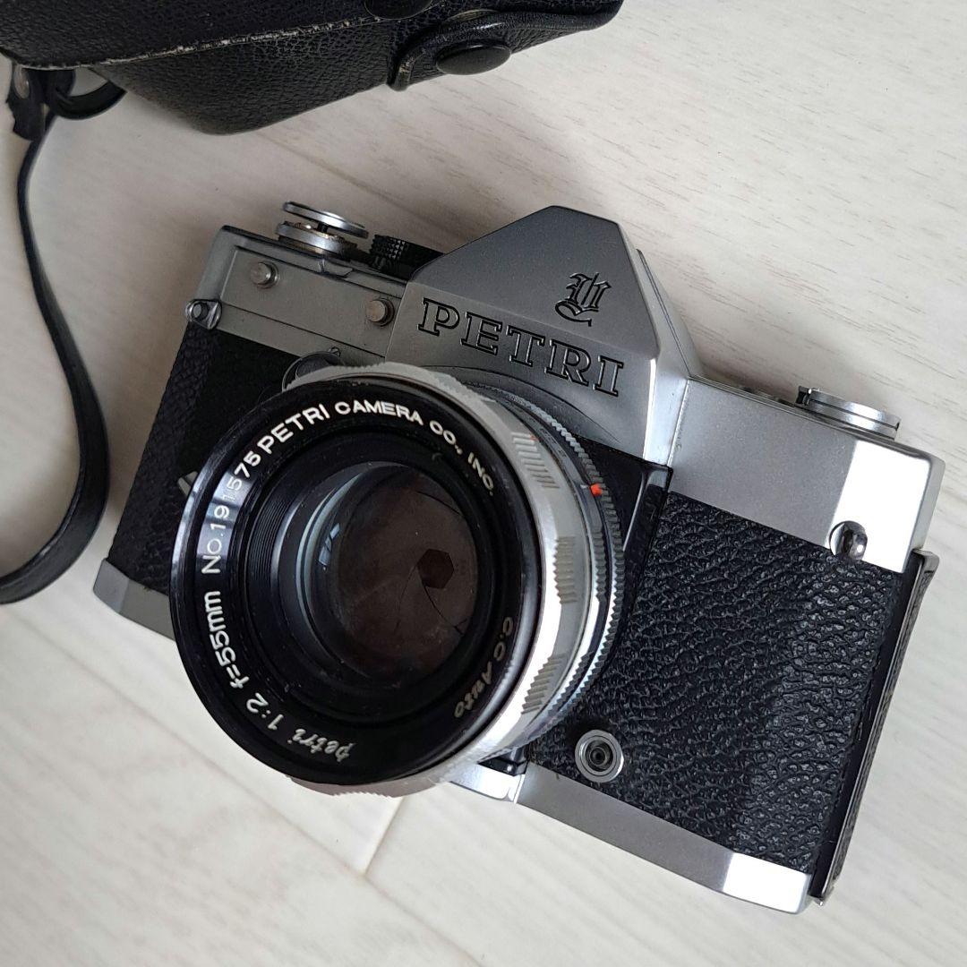 ペトリ　PETRI 　35mmフィルム一眼レフ　カメラ　ケース付き　ジャンク品