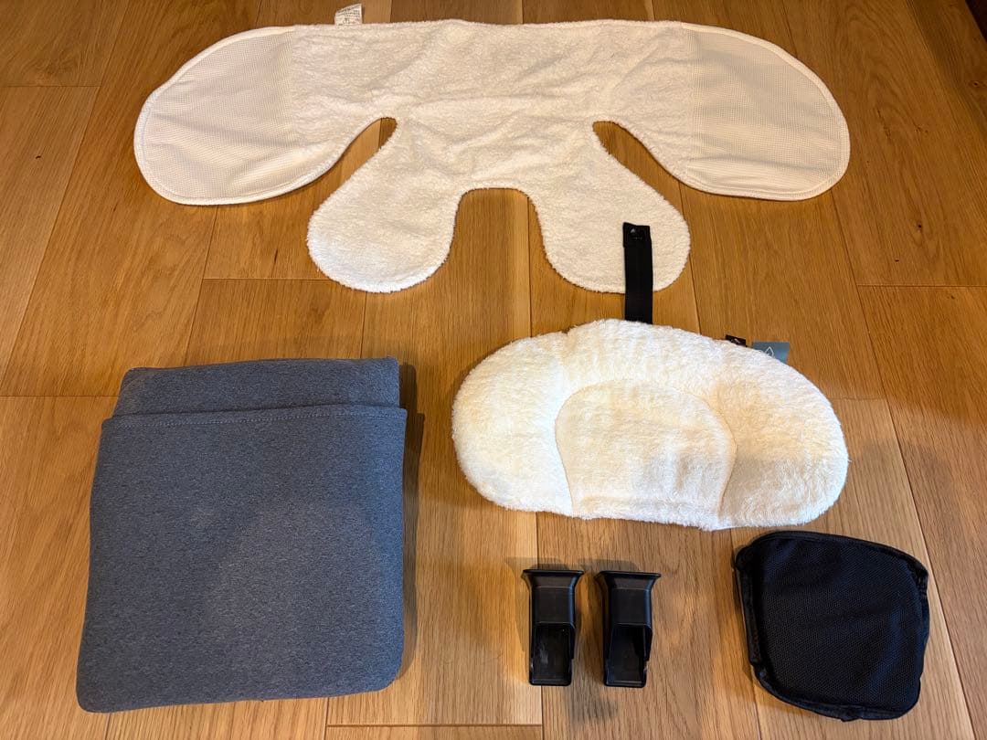 コンビ クルムーヴスマート isofixエッグショック　JJ-650