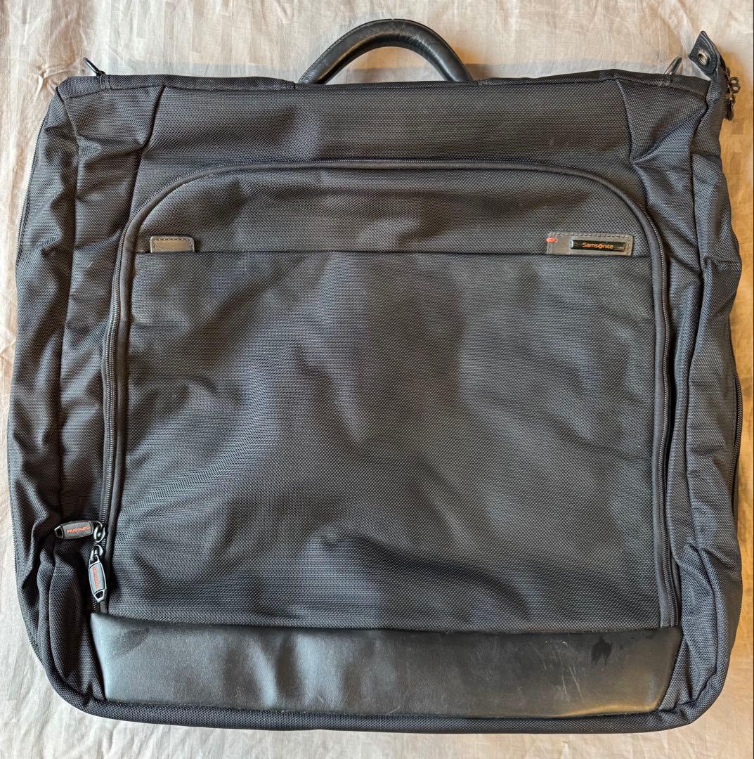 Samsonite ブラックガーメントバッグ ハンガーフック付き