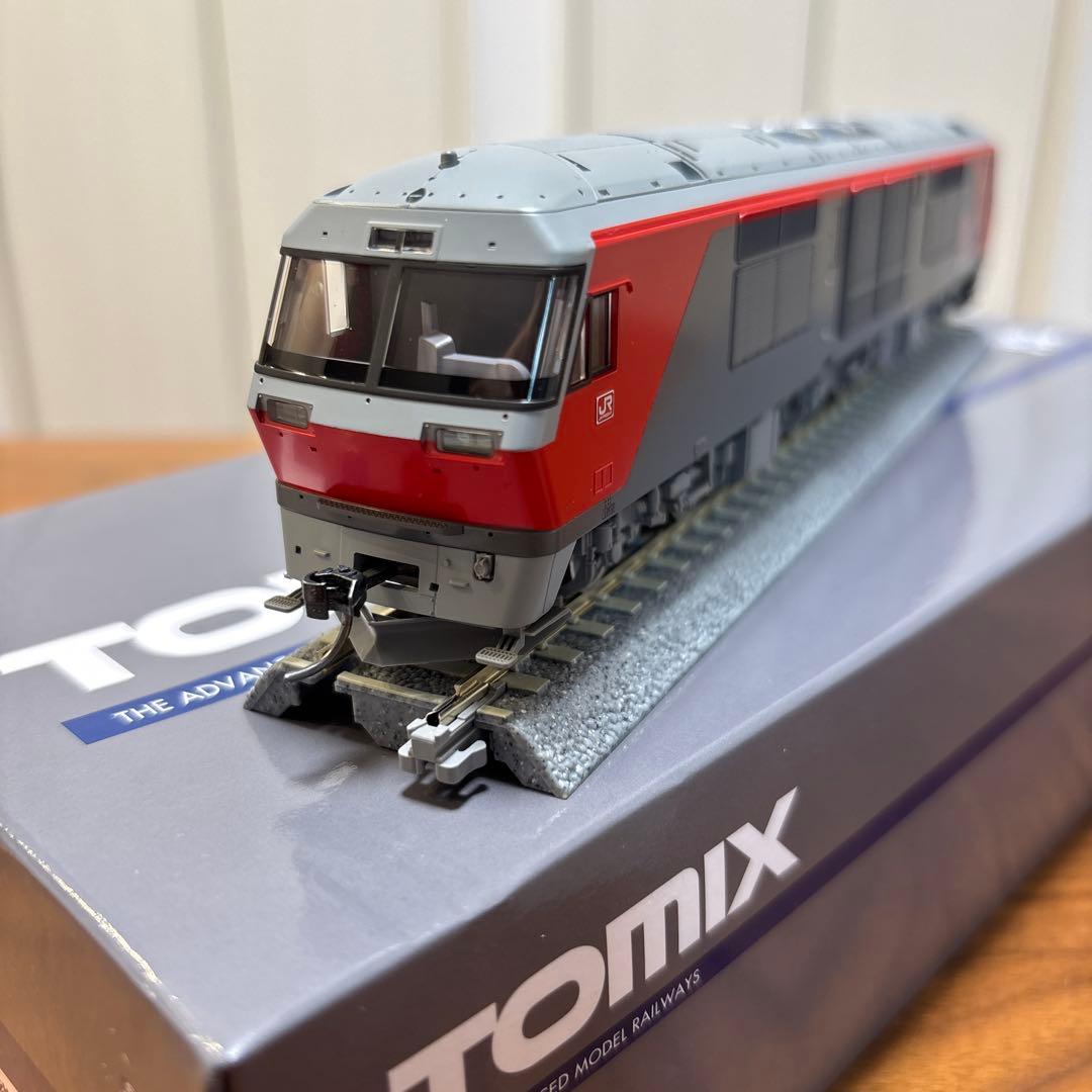 HOゲージ TOMIX JR DF200 200形ディーゼル機関車 HO-211