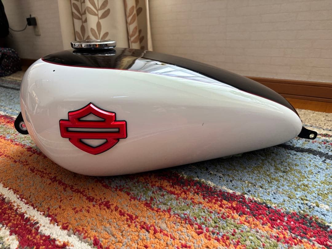 スポーツスター　XL1200 純正タンク