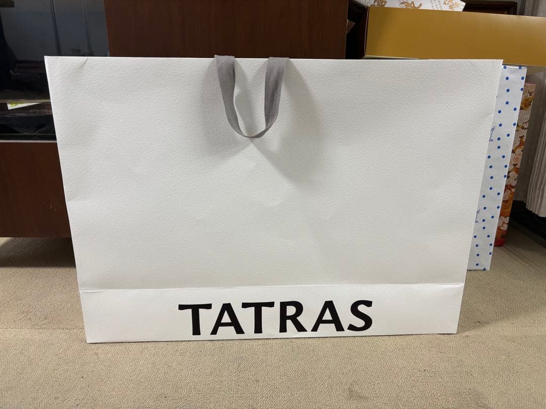 TATRAS ショップ袋 セット売り 黒大小・白大