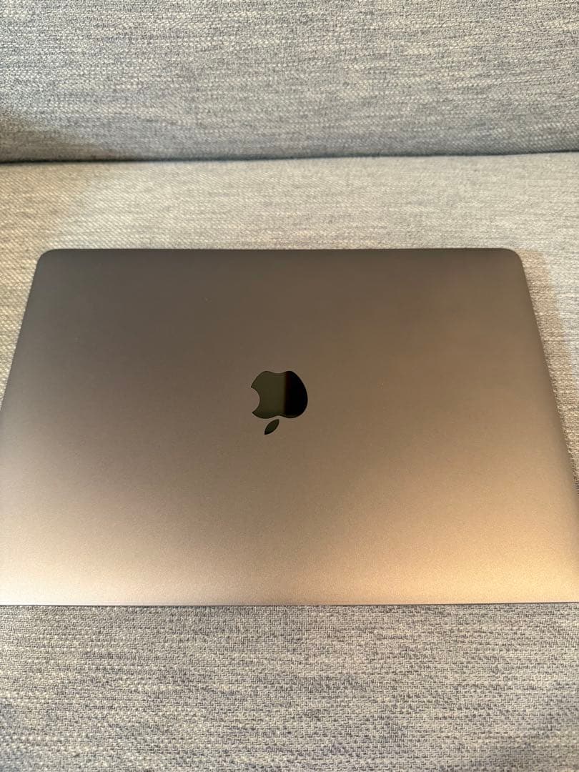 MacBook Air13インチ　M1 2020