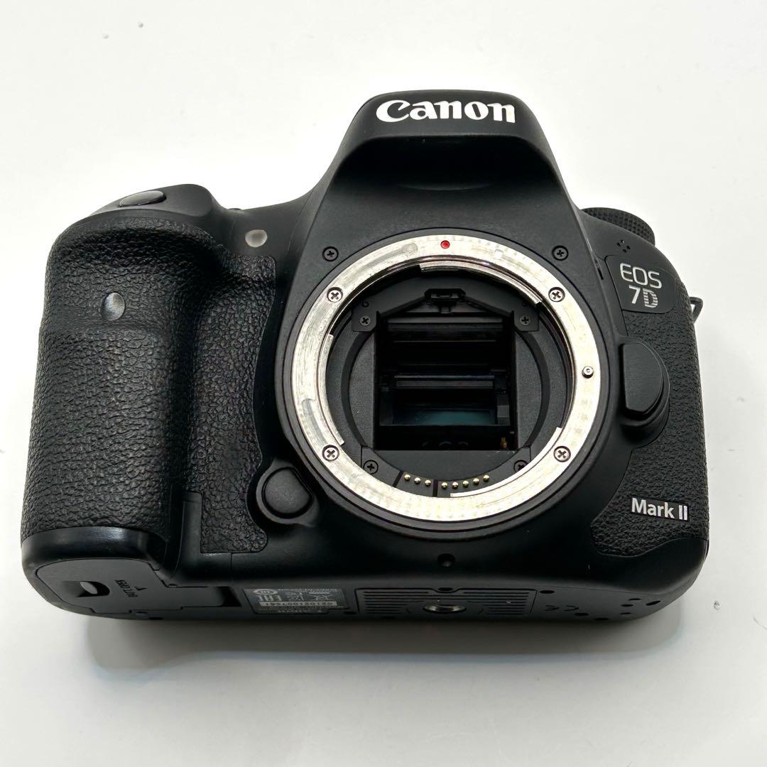 【最終値下げ】 Canon キャノン EOS 7D Mark II 付属品多数