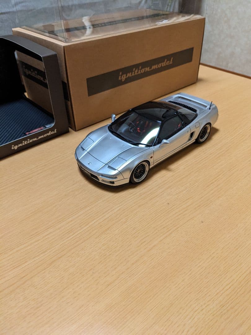 イグニッションモデル1/18　ホンダNSX(NA1)