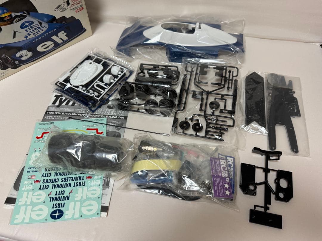 タミヤ製 電動RCカー「1/10 タイレルP34 シックスホイーラー新品 絶版