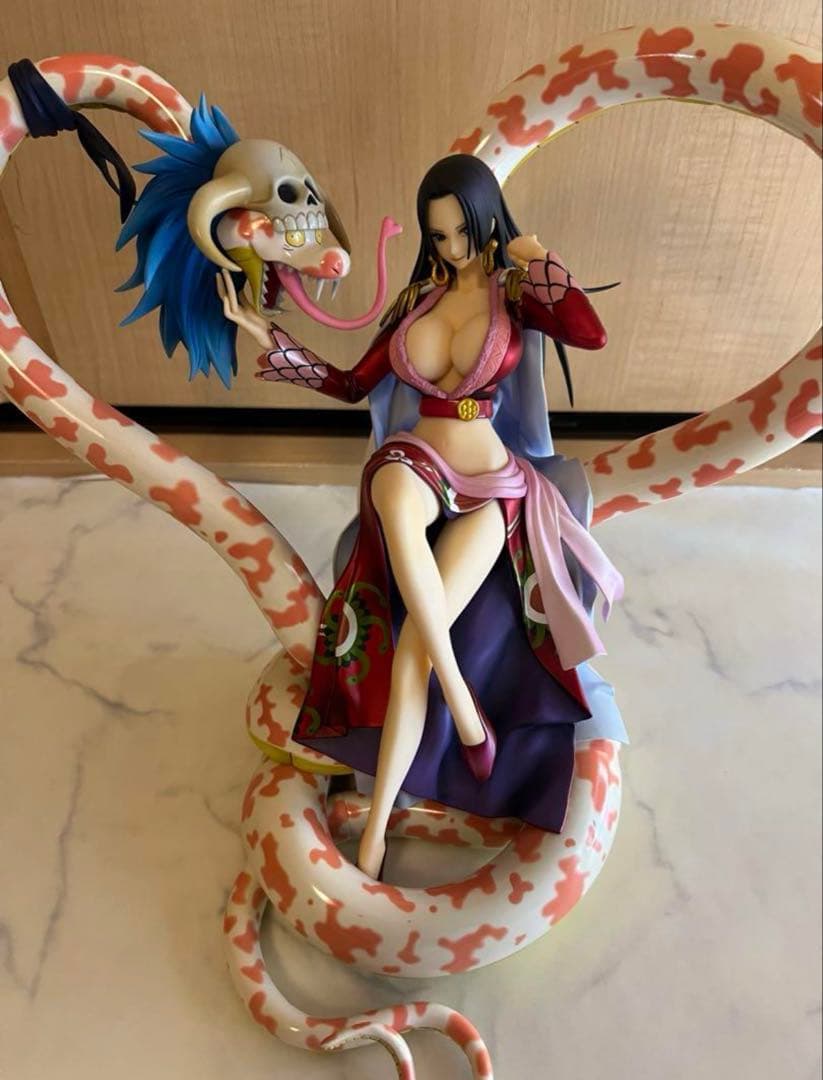 ヒ*ー様 P.O.P ボア・ハンコック フィギュア NEO-MAXIMUM 開封