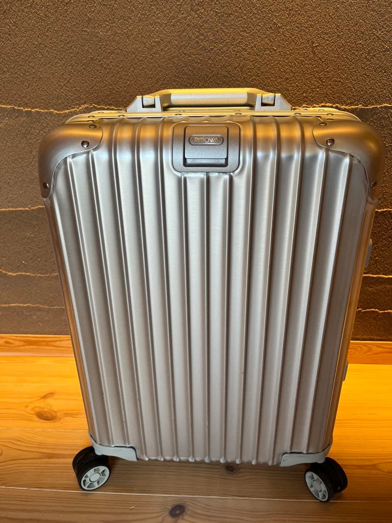 rimowa リモワ トパーズ スーツケース 32L 機内持込可