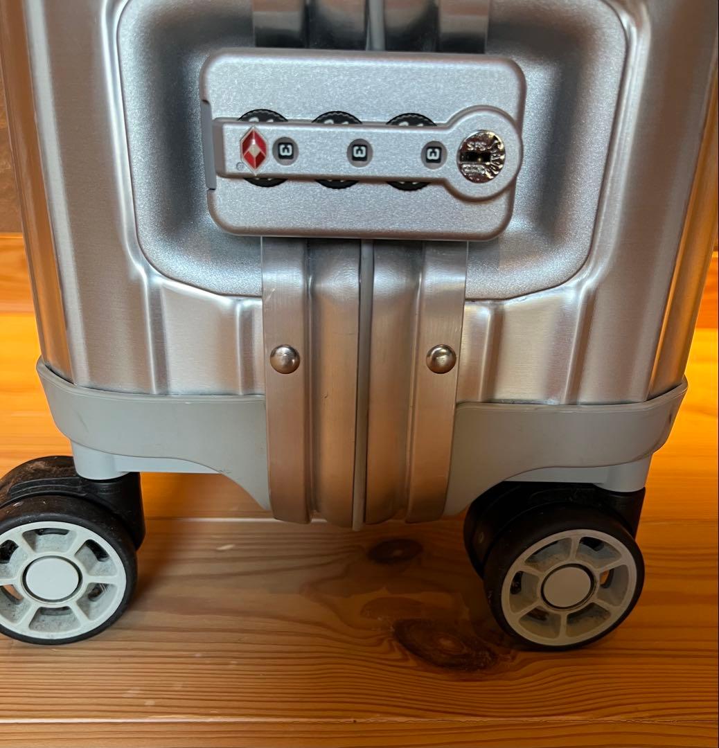 rimowa リモワ トパーズ スーツケース 32L 機内持込可