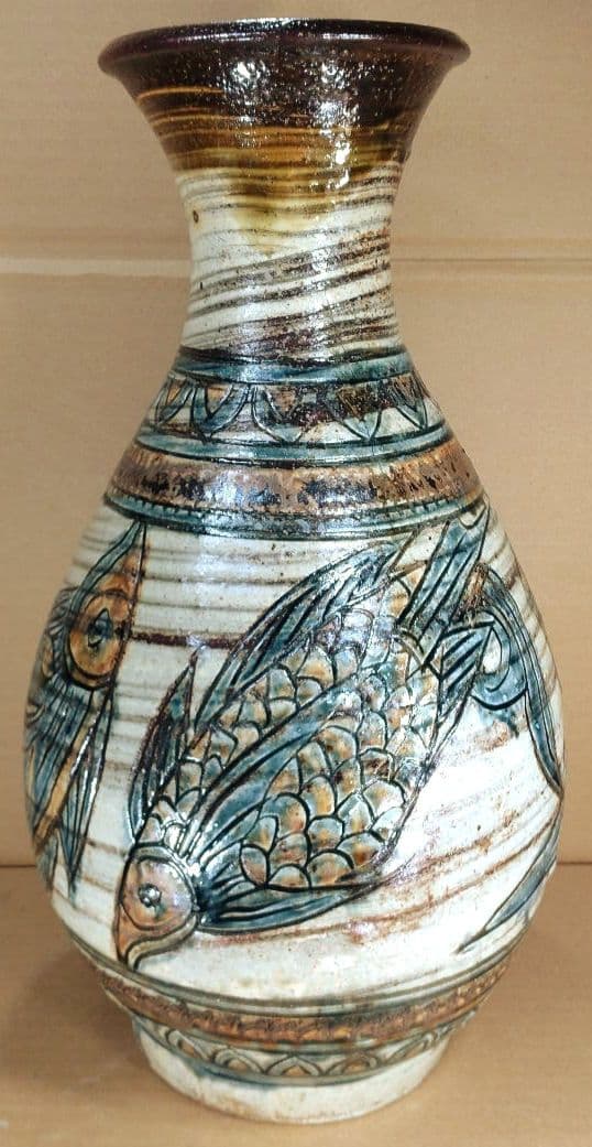 大傑作【本物保証】金城次郎 魚紋花瓶 共箱(本人直筆）h42cm超 栞 人間国宝