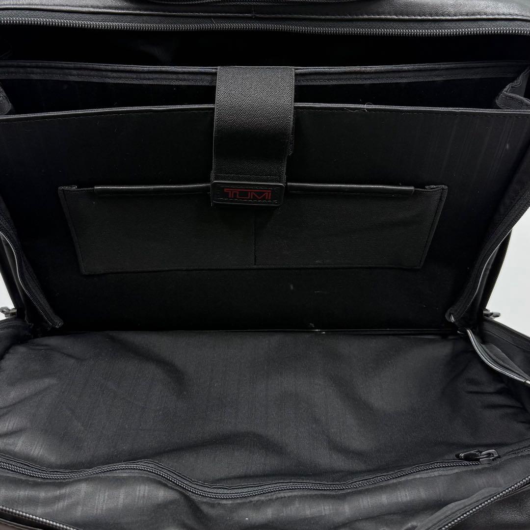TUMI キャリーケース　オールレザー ビジネスバッグ 2way 機内持込み可