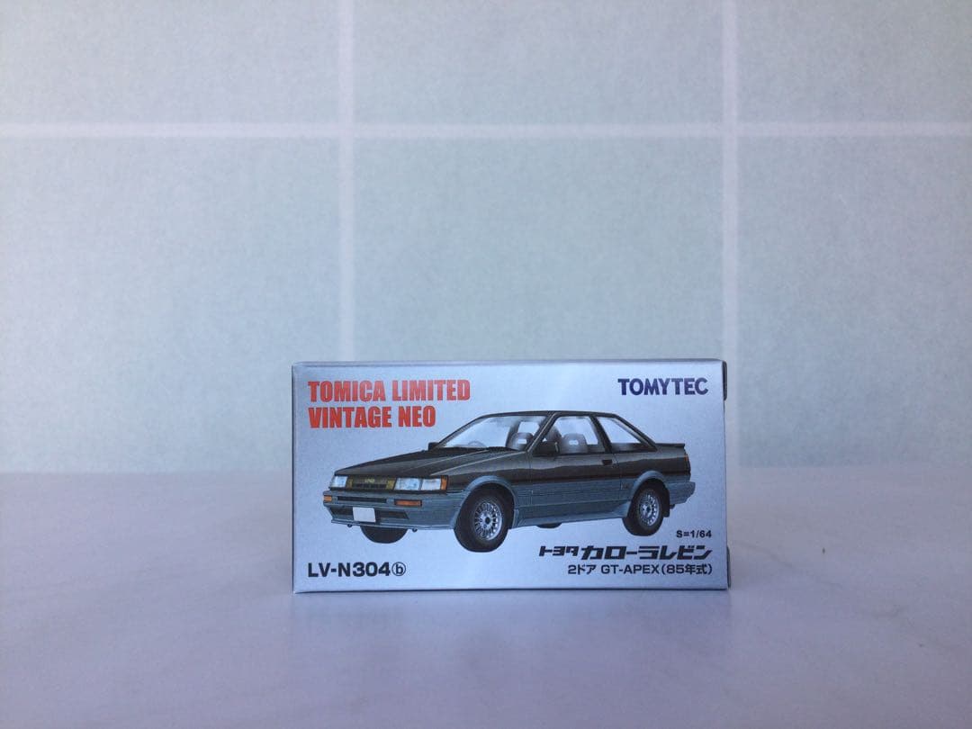 トミカリミテッドヴィンテージ カローラレビン LV-N304a,b,c3台セット