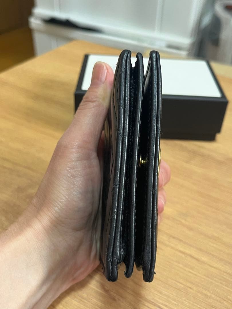 GUCCI ブラックレザー 二つ折り財布
