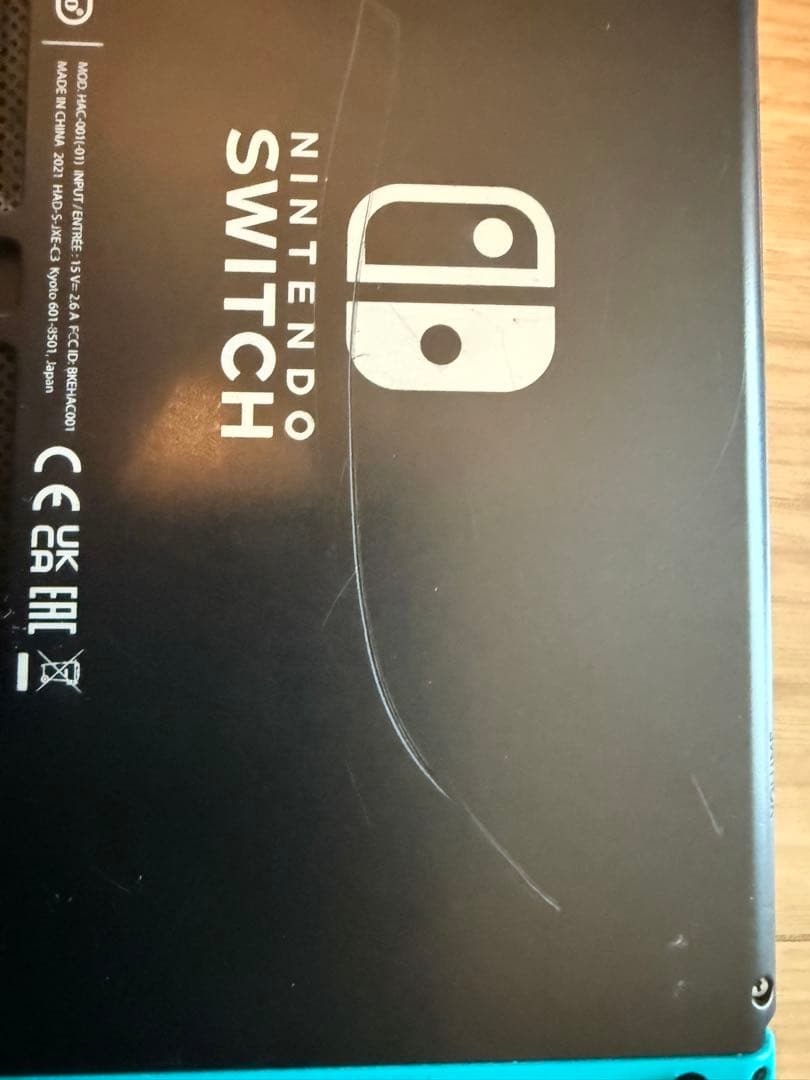 Nintendo Switch 本体【傷あり】