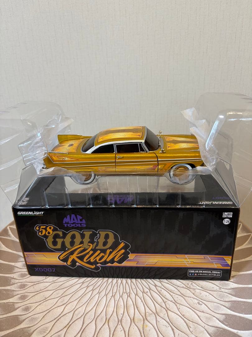GreenLight '58 Plymouth Fury ゴールド ミニカー