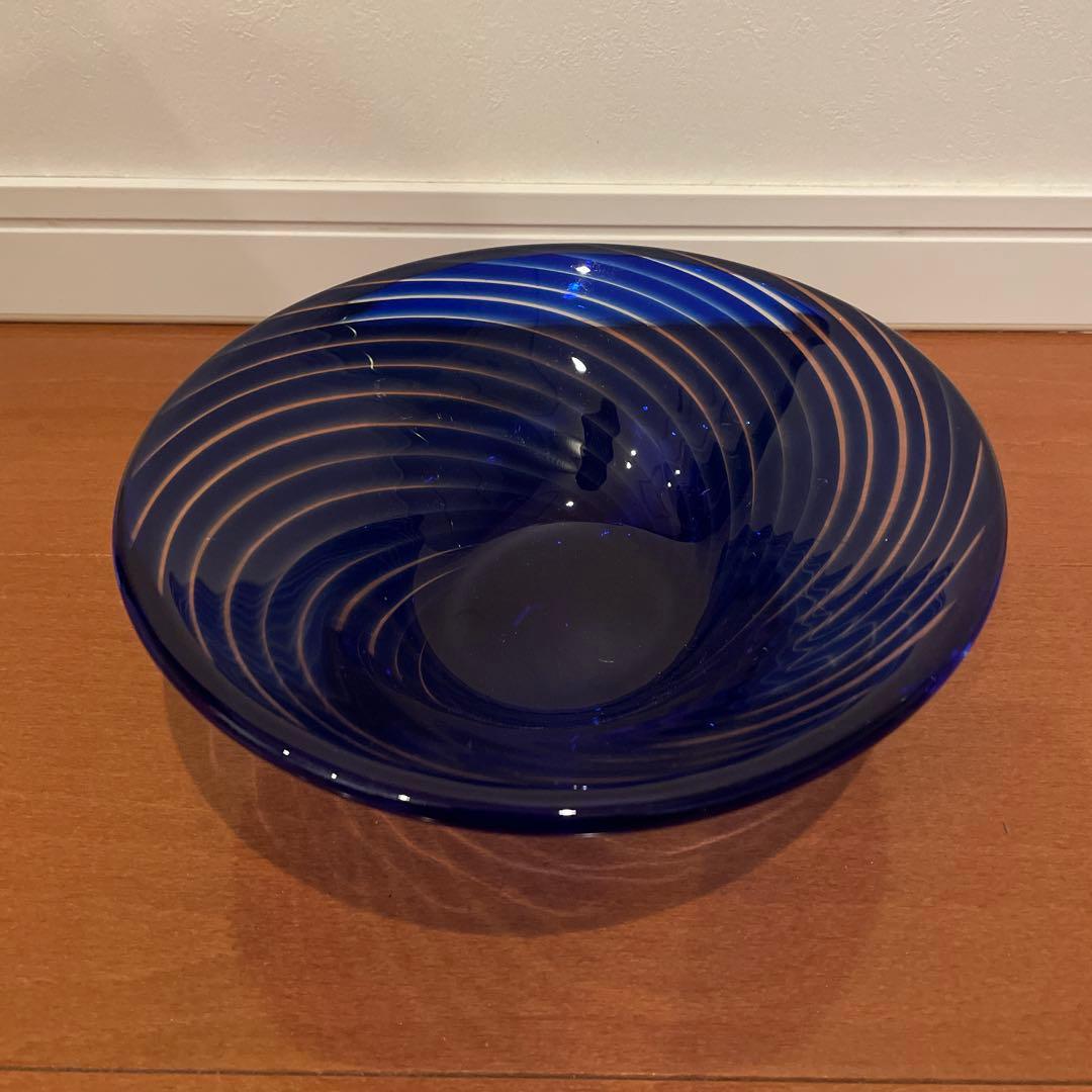 青色 渦巻き模様 ガラスボウル フィンランドの作家さんものです