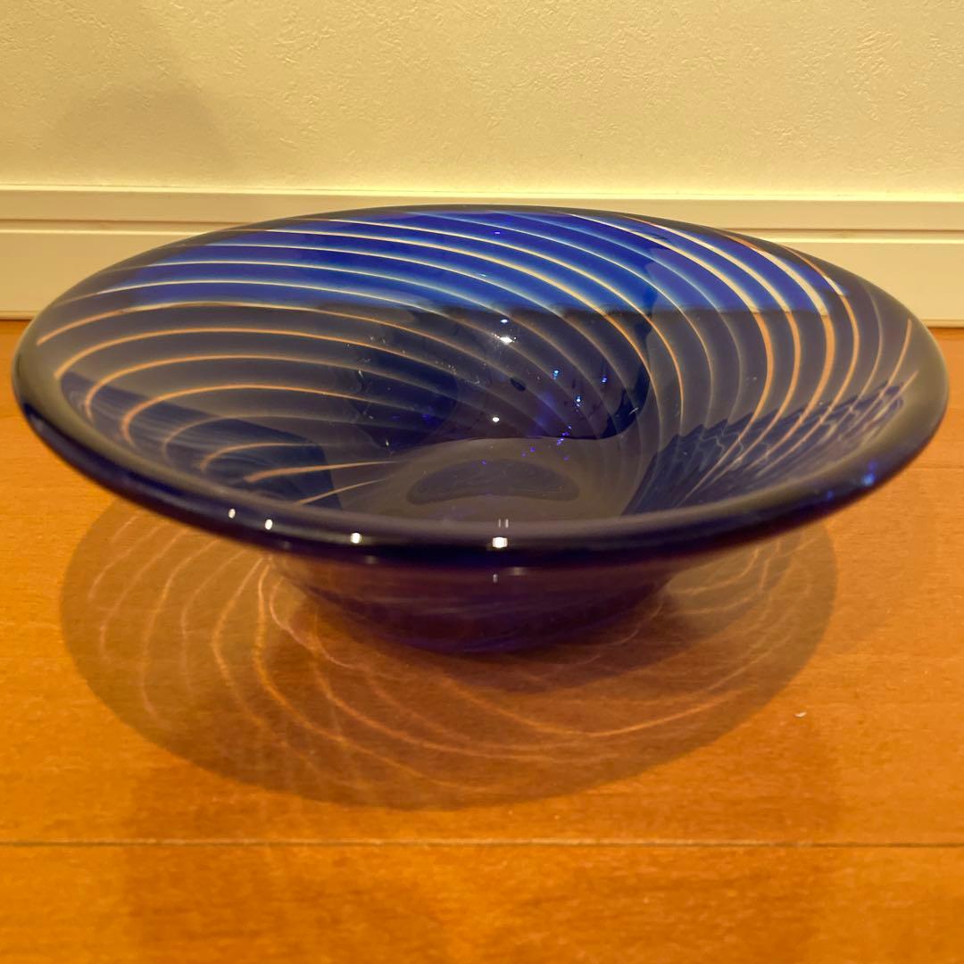 青色 渦巻き模様 ガラスボウル フィンランドの作家さんものです