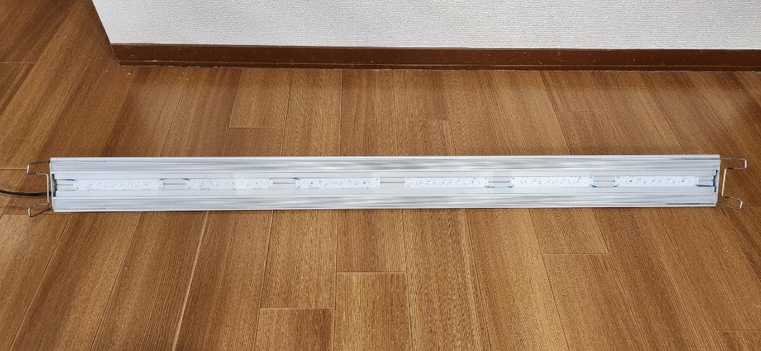 レクシィ　アクロ TRIANGLE LED BRIGHT 1200