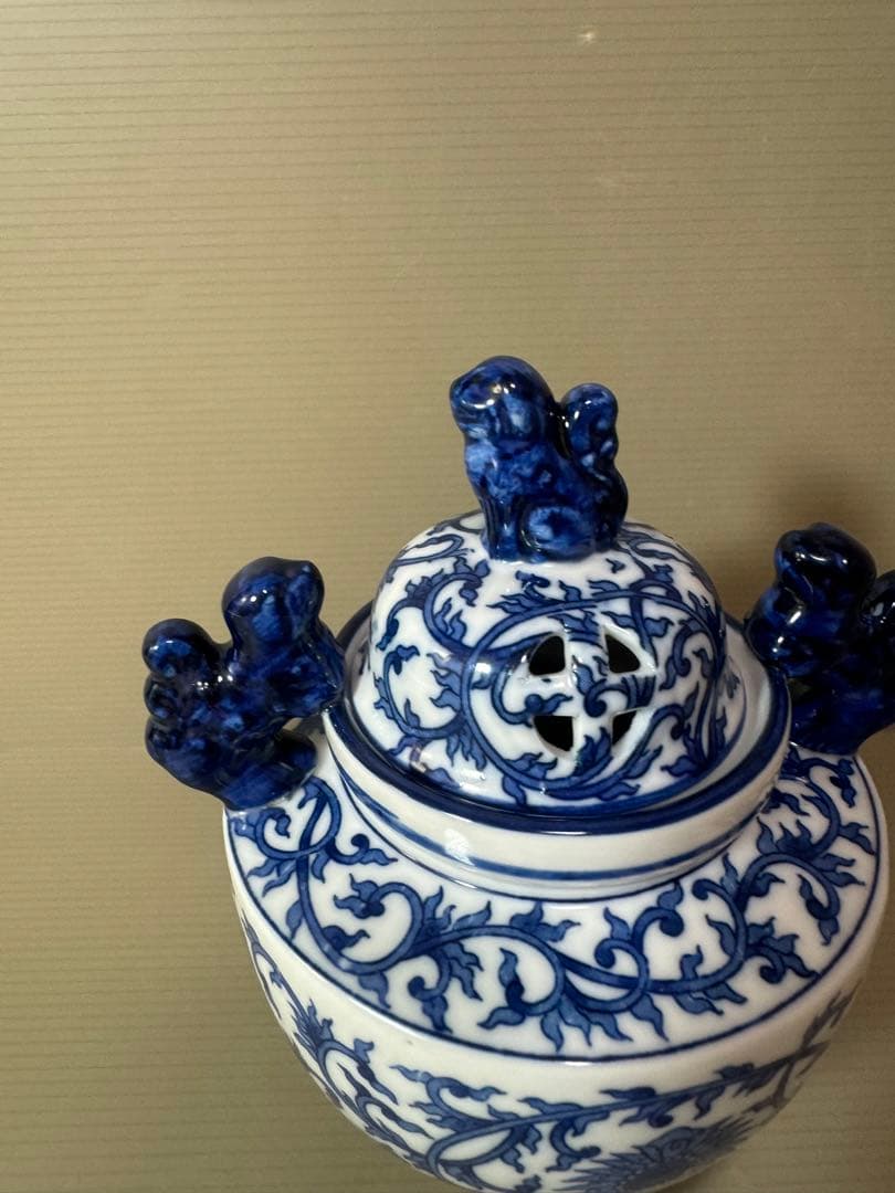 2730 染付　獅子　香炉