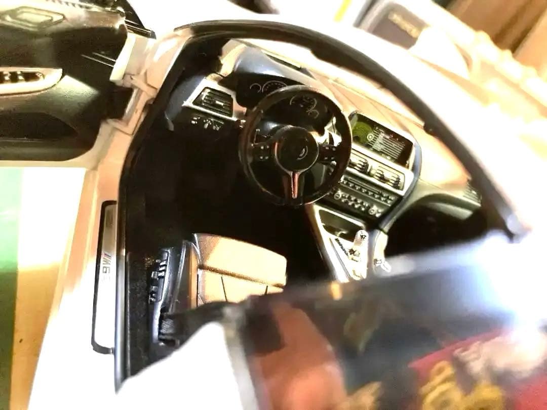 BMW M6 Coupe Alpine White ミニカー