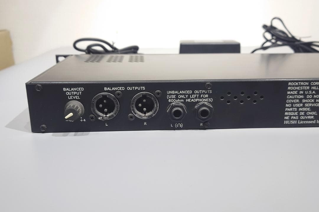 ギター Rocktron VooduVALVE