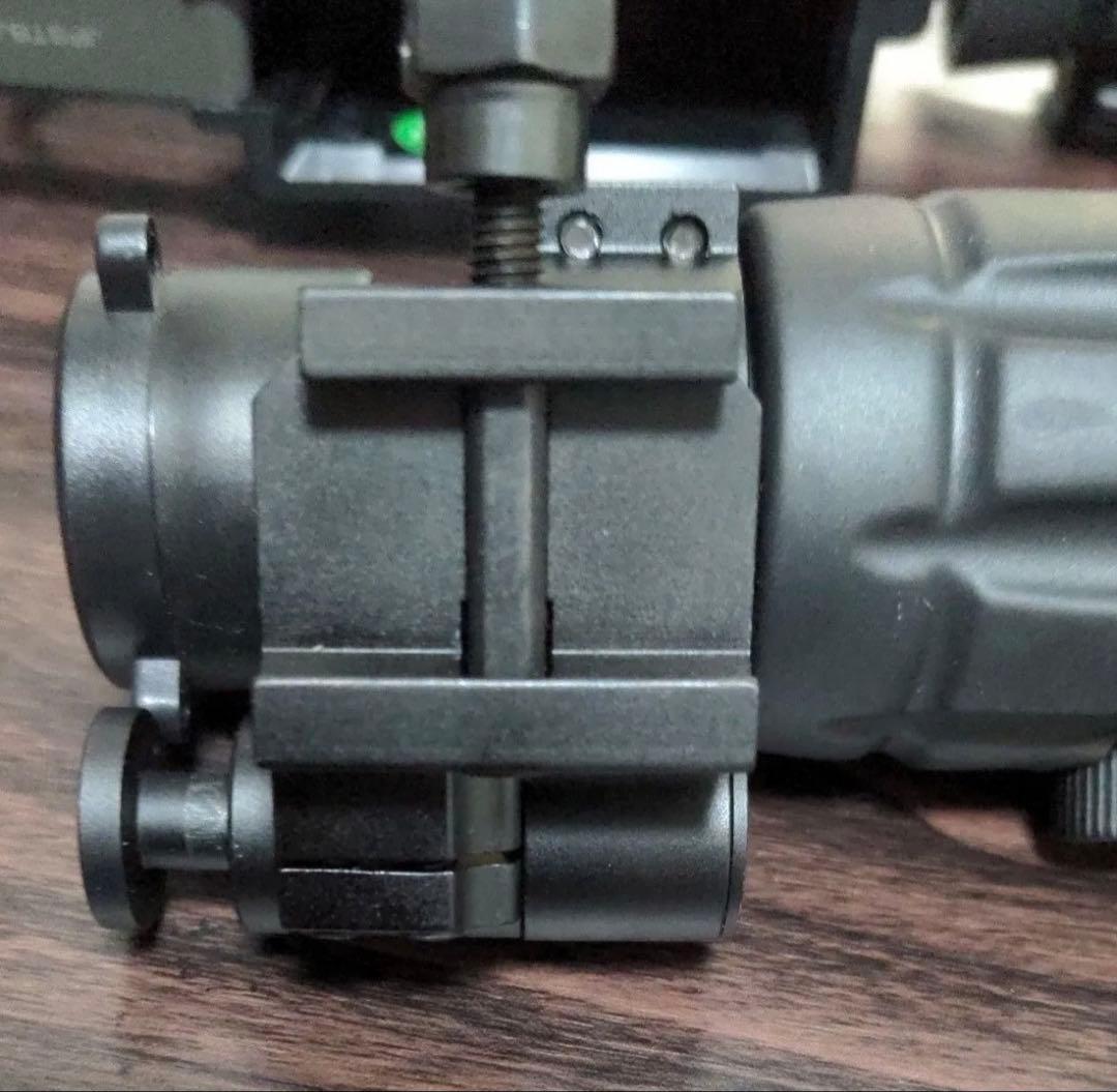 Vector Optics SCMF-14 4×26 MAGNIFIRE