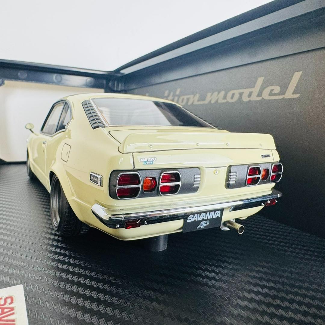 1/18 イグニッションモデル マツダ サバンナ （S124A） ホワイト