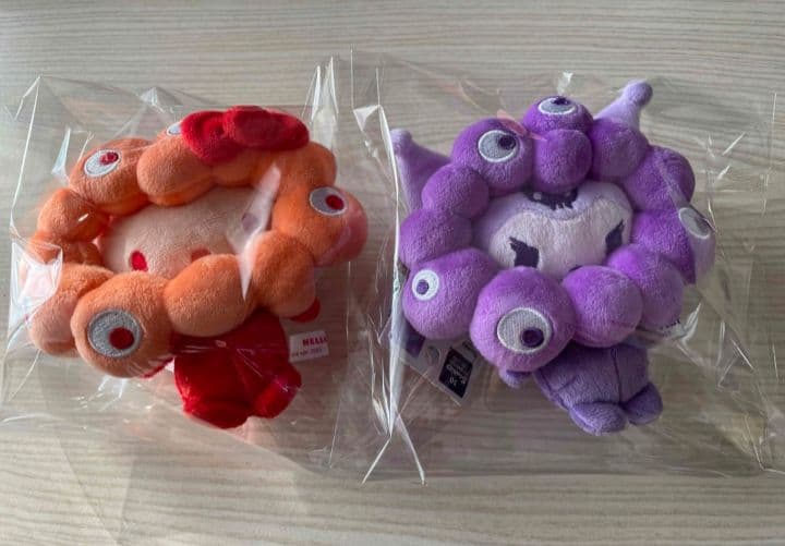 サンリオ　推しカラー　ぬいぐるみ　キティ クロミ　カラビナ