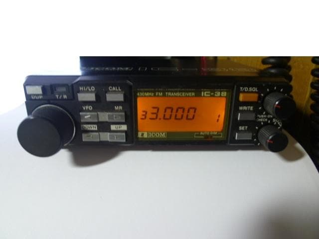 ＩＣＯＭ ＩＣ－３８ ４３０ＭＨｚ帯 トランシーバー